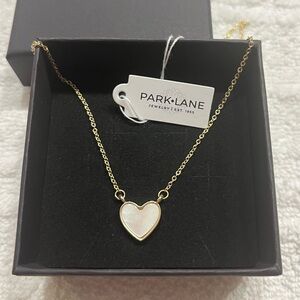 Park Lane “Vanilla Mop” heart necklace. Simple. New.